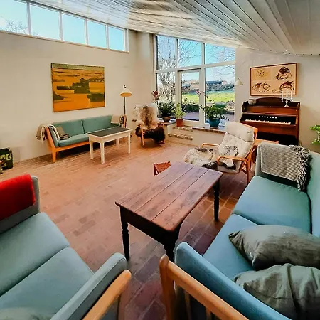 Artist's House With Soul Near Hanklit Ferienhaus Flade