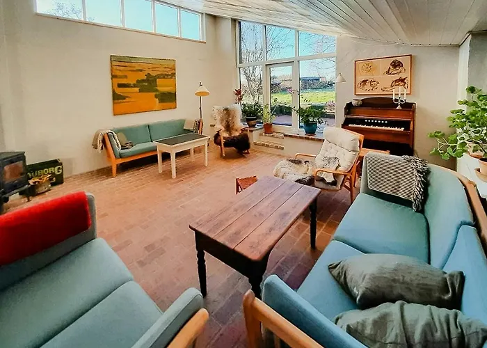 Artist's House With Soul Near Hanklit Holiday home *